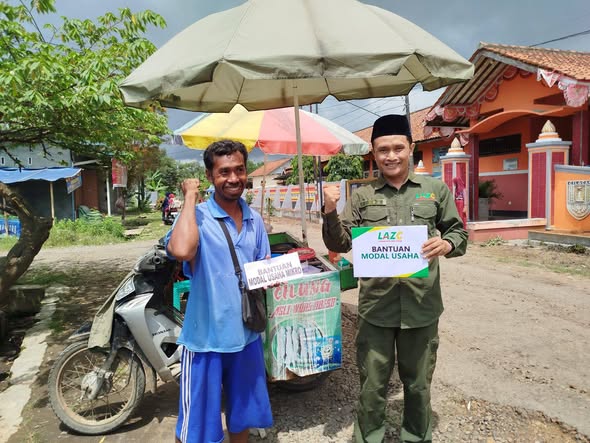10 Tahun Lebih Geluti Usaha, Pak Satim Akhirnya Mendapat Bantuan Modal Melalui Program Cilacap Berdaya
