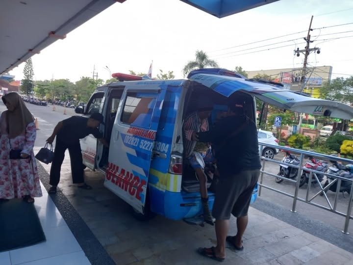 Satu Ambulance Lima Pasien