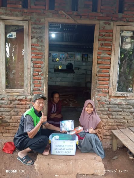 Bingkisan Anak Yatim; Bingkisan Pesan Bahagia Untuk Tia