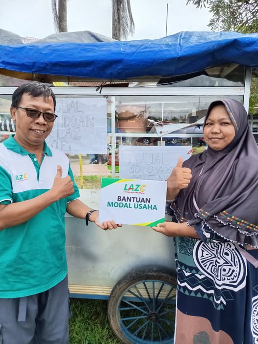 Bergerak  dari Rumah Mencari Berkah, Sekeping Perjuangan Usaha Lontong Opor Bu Ruminah